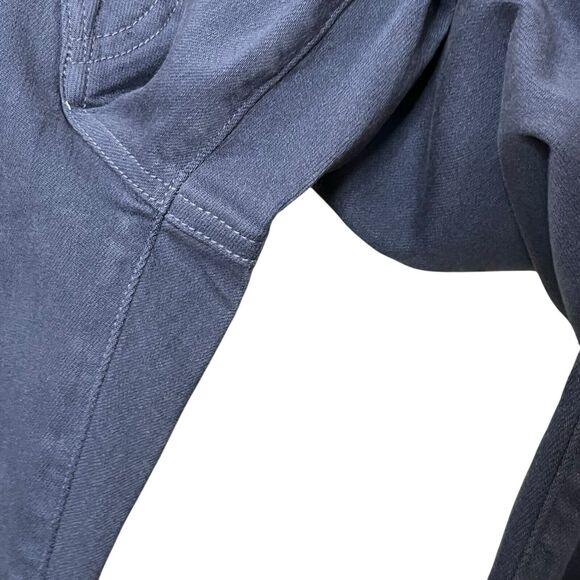 Welcome to my closet! - Picture 7 of 12